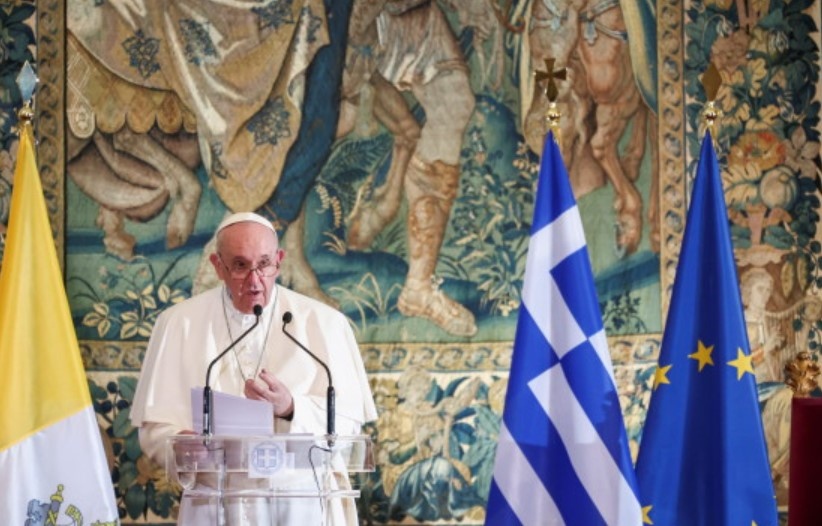 Главата на Римокатолическата църква папа Франциск пристигна днес в Атина